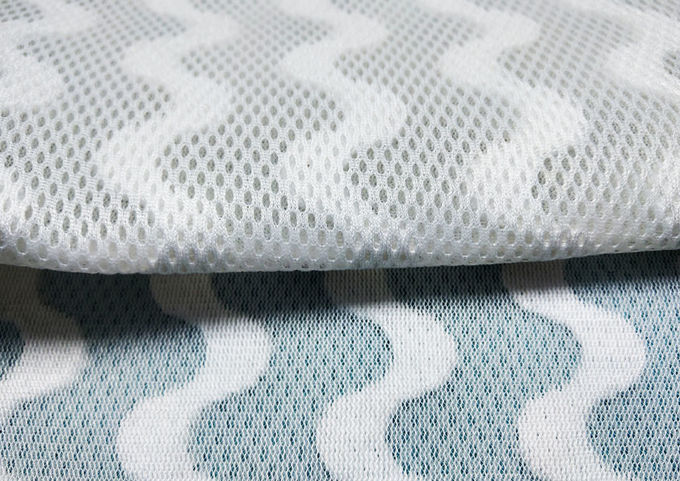 วัสดุของ Jacquard Tearproof 3D Mesh วัสดุของพอลิเอสเตอร์รีไซเคิล Mesh 3mm 0