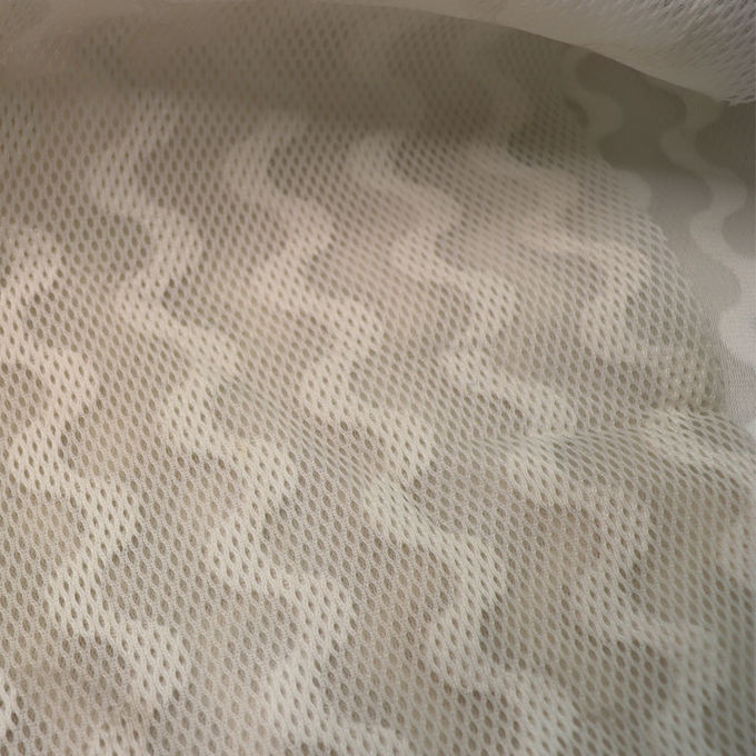 วัสดุของ Jacquard Tearproof 3D Mesh วัสดุของพอลิเอสเตอร์รีไซเคิล Mesh 3mm 1
