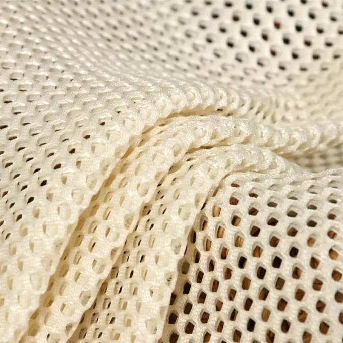 ผ้า 100% โพลีเอสเตอร์ Airmesh ผ้าผูก Airmesh หายใจ Air Mesh ผ้า Spacer Mesh ผ้าสําหรับ Beding 4