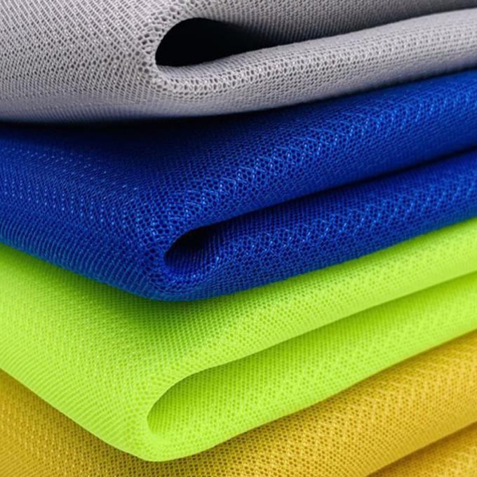 320GSM เนื้อผ้า 3D Mesh น้ําหนักเบา เนื้อผ้า Polyester Air Mesh หายใจ 58IN 3