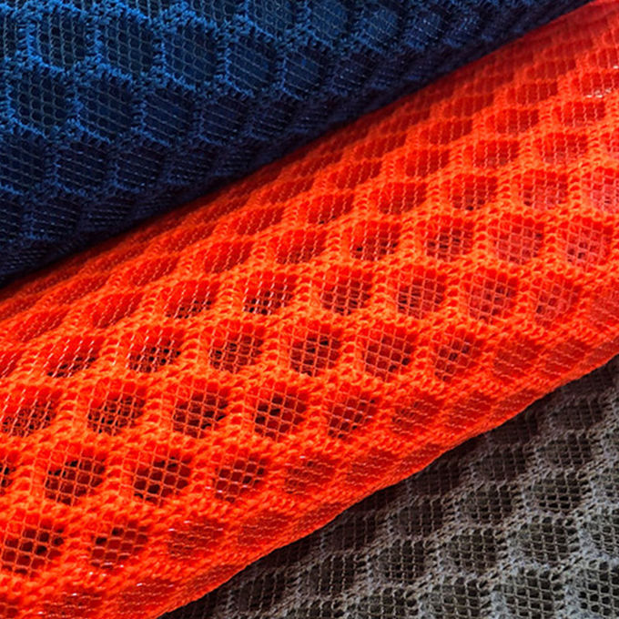 100% โพลีเอสเตอร์รีไซเคิล โพลีเอสเตอร์เมช เครื่องผูก Airmesh วัสดุ 3D Mesh 2