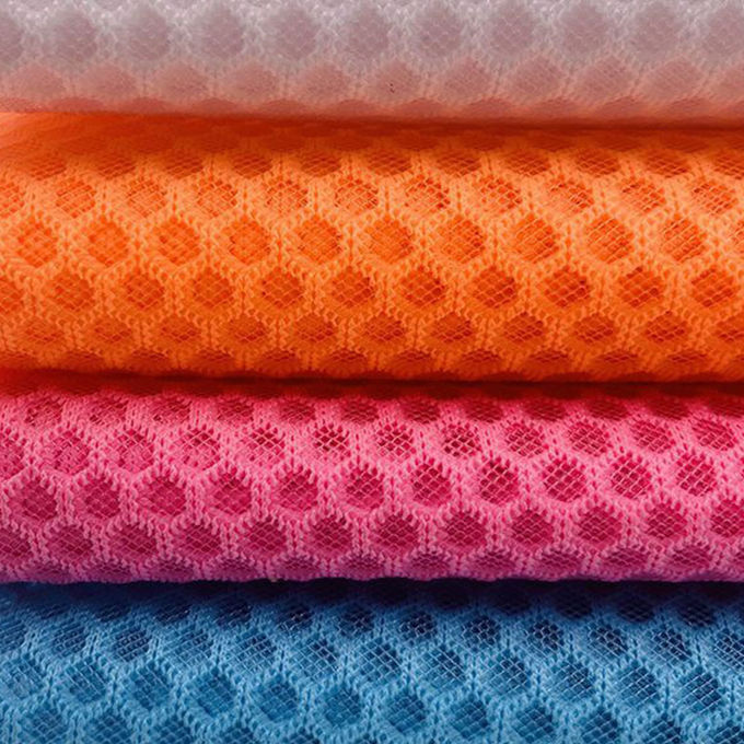 100% โพลีเอสเตอร์รีไซเคิล โพลีเอสเตอร์เมช เครื่องผูก Airmesh วัสดุ 3D Mesh 4