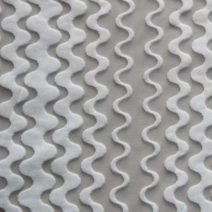 วัสดุของ Jacquard Tearproof 3D Mesh วัสดุของพอลิเอสเตอร์รีไซเคิล Mesh 3mm 4