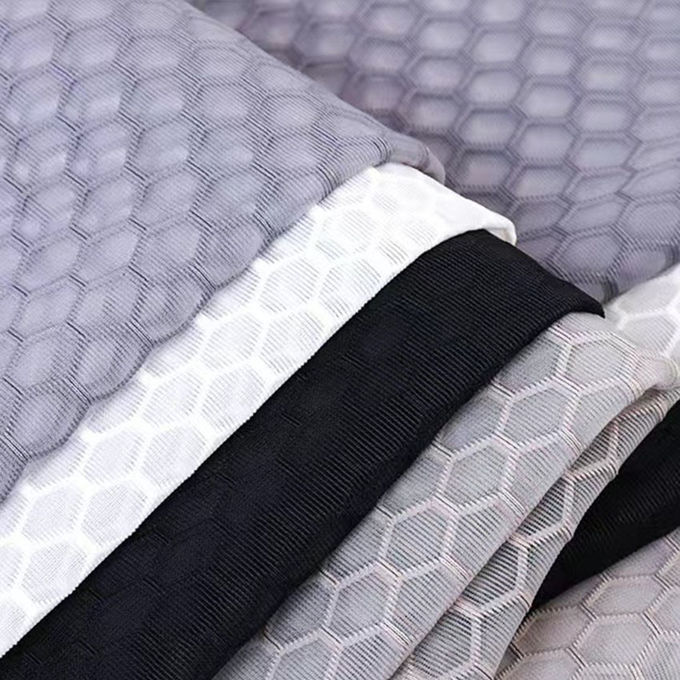 100 เปอร์เซ็นต์ 200 กรัม เนื้อผ้าพอลิเอสเตอร์ Mesh Airmesh เสื้อผ้าที่หายใจ 4